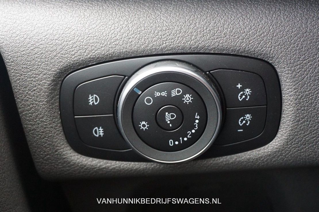 Ford Transit Custom 300L 170PK DC Limited Airco Cruise Navi Camera, Trekhaak!! NR. 630