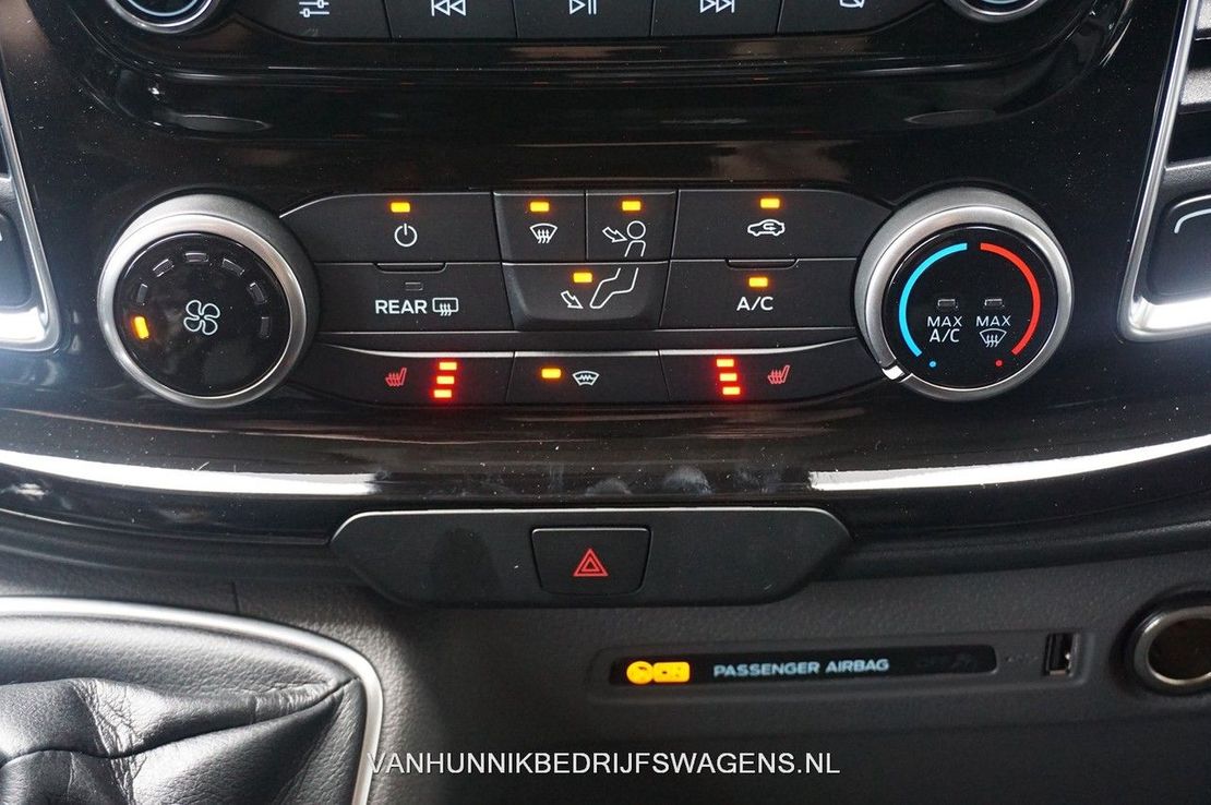 Ford Transit Custom 300L 170PK DC Limited Airco Cruise Navi Camera, Trekhaak!! NR. 623