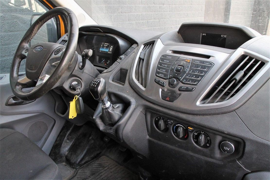Ford Transit 330 2.0 TDCI 130PK L3H2 - Airco - Cruise - Camera