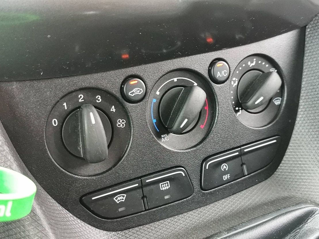 Ford Transit Connect 1.6 l2h1 lang airco!