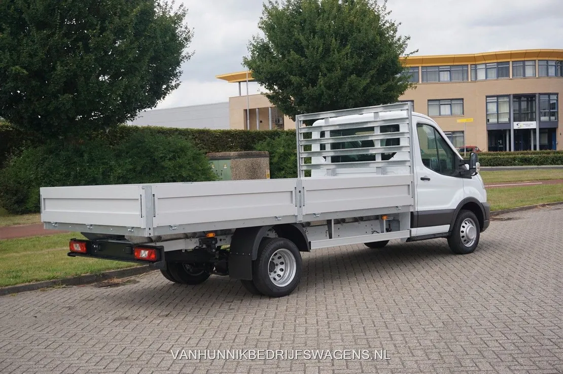 Ford Transit 350L Open laadbak 130PK Dubbellucht L4 Airco Cruise Bluetooth
