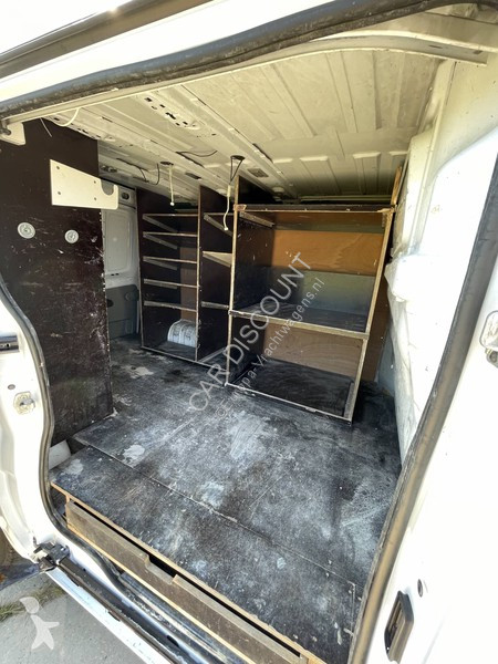 Tweedehands bestelwagen opel vivaro 2.0 cdti l1 h1 115pk airco 3 zits euro 4 youngtimer !! 4x2 diesel 18/10/2006 - 115 CV