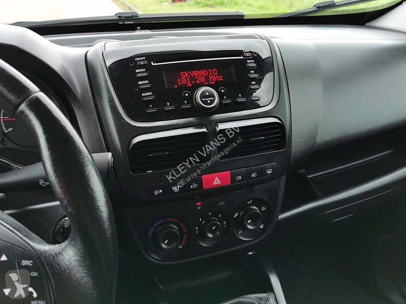 Tweedehands bestelwagen opel combo 1.3 cdti l2h1 sport! 4x2 diesel 01/11/2017 - 95 CV