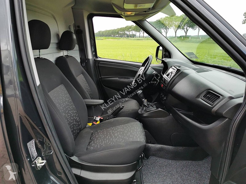 Tweedehands bestelwagen opel combo 1.3 cdti l2h1 sport! 4x2 diesel 01/11/2017 - 95 CV