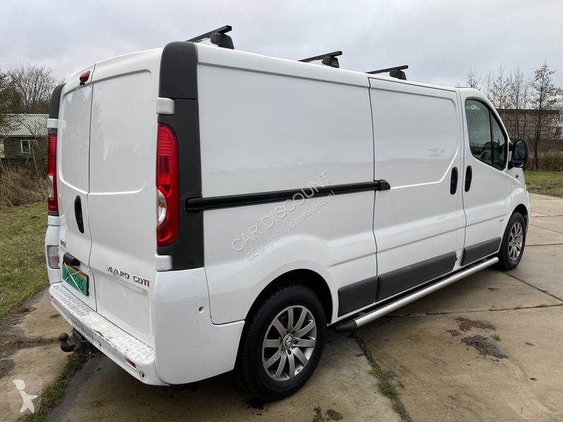 Tweedehands bestelwagen opel vivaro 2.5 cdti 114pk l2 h1 226.050km nap airco lm velgen euro 4 4x2 diesel 01/08/2008 - 115 CV