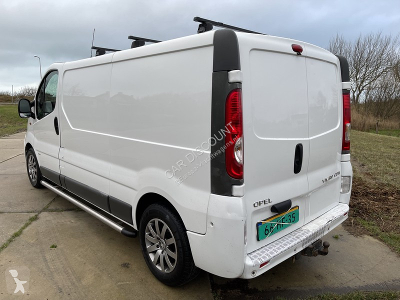 Tweedehands bestelwagen opel vivaro 2.5 cdti 114pk l2 h1 226.050km nap airco lm velgen euro 4 4x2 diesel 01/08/2008 - 115 CV